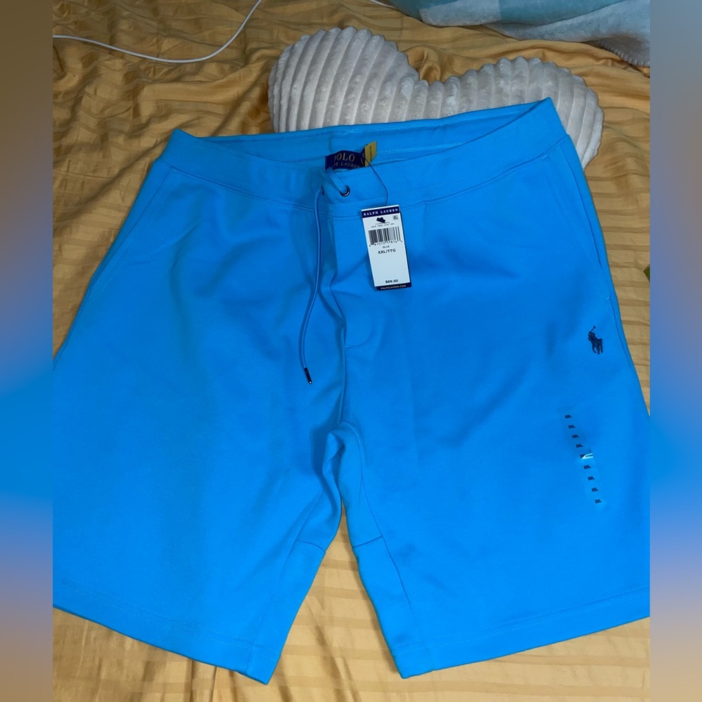 Ralph Lauren
Short